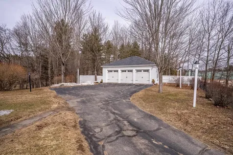 308 Main Street Fremont NH 03044