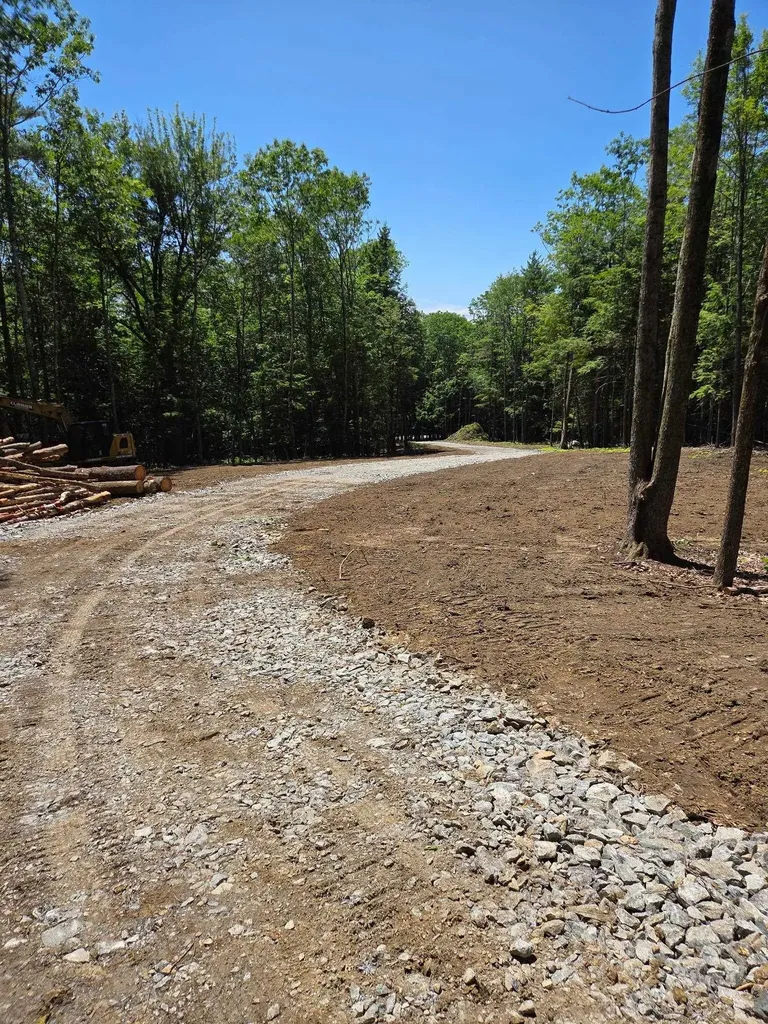 11C Nh Route 140 Alton NH 03809