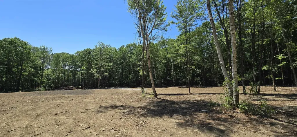 11C Nh Route 140 Alton NH 03809