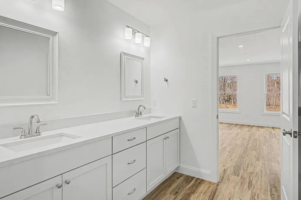 101 Elsa Lane Essex VT 05452