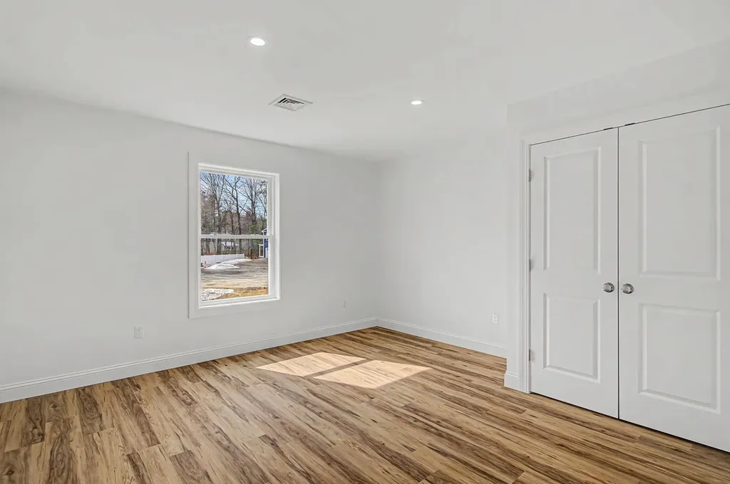 101 Elsa Lane Essex VT 05452