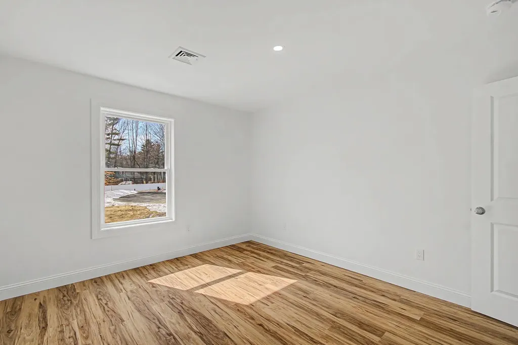 101 Elsa Lane Essex VT 05452