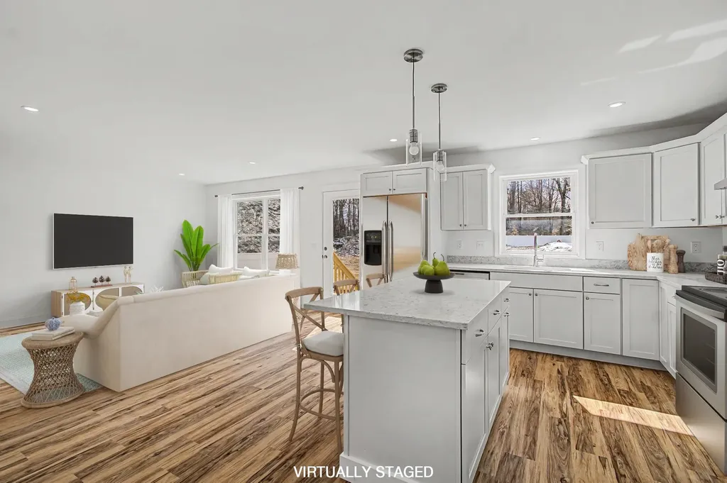 101 Elsa Lane Essex VT 05452