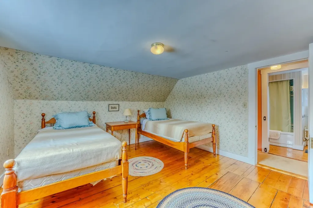 249 Mountain View Road Whitefield NH 03598