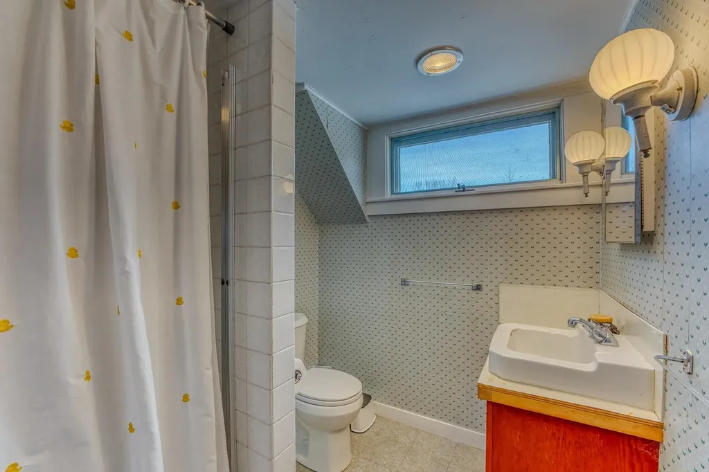 249 Mountain View Road Whitefield NH 03598