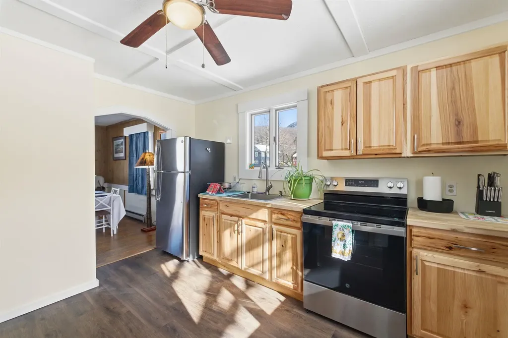 51 Pollard Road Lincoln NH 03251