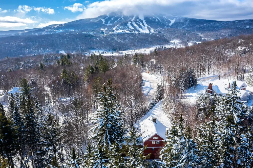 121 High Meadow Road Winhall VT 05340-9999