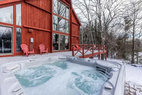 121 High Meadow Road Winhall VT 05340-9999