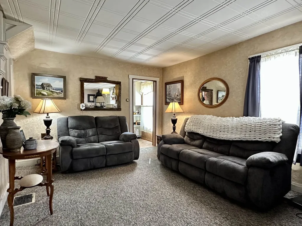 62 Hull Avenue Wallingford VT 05773