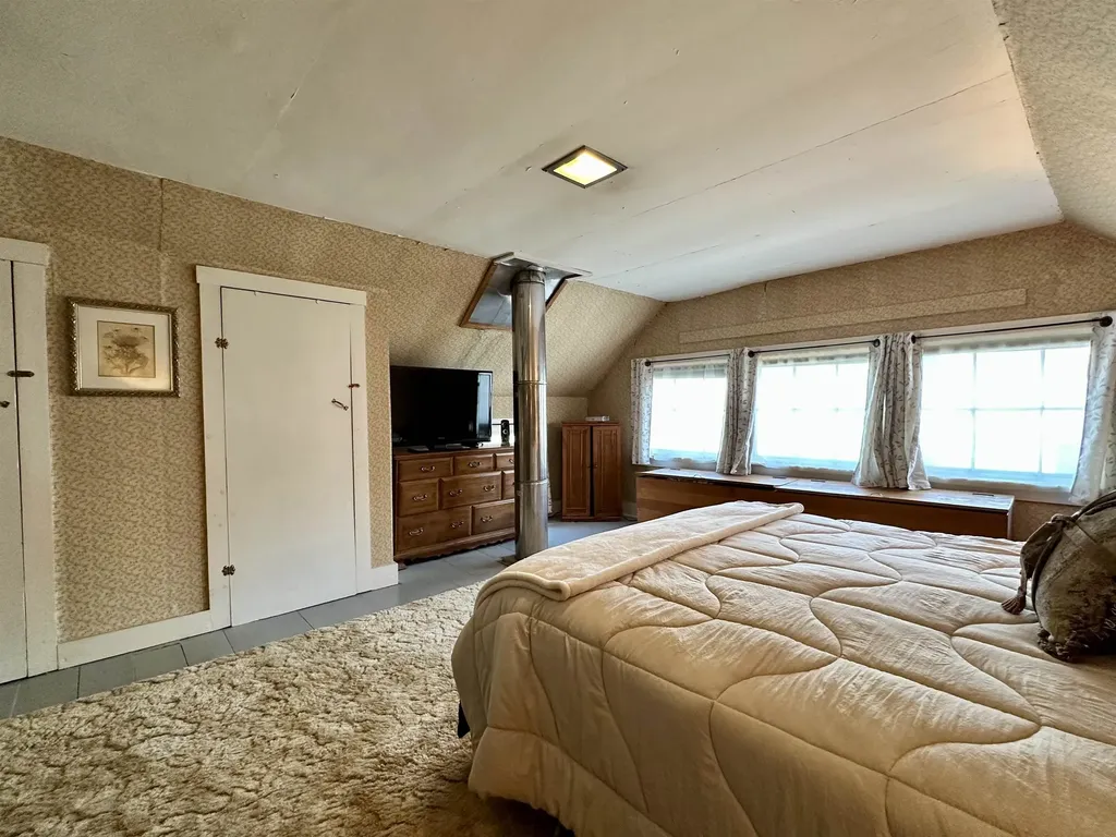 62 Hull Avenue Wallingford VT 05773