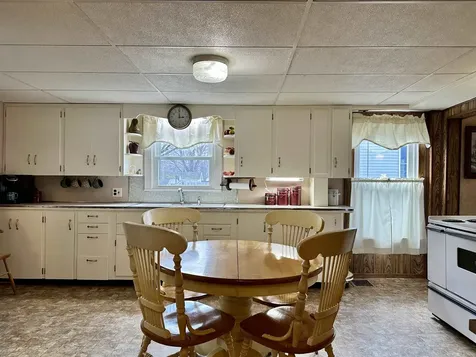 62 Hull Avenue Wallingford VT 05773
