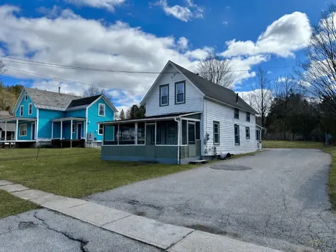 62 Hull Avenue Wallingford VT 05773