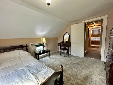 62 Hull Avenue Wallingford VT 05773