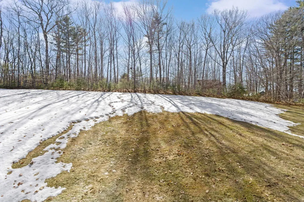 10 Split Rock Drive Rochester NH 03839