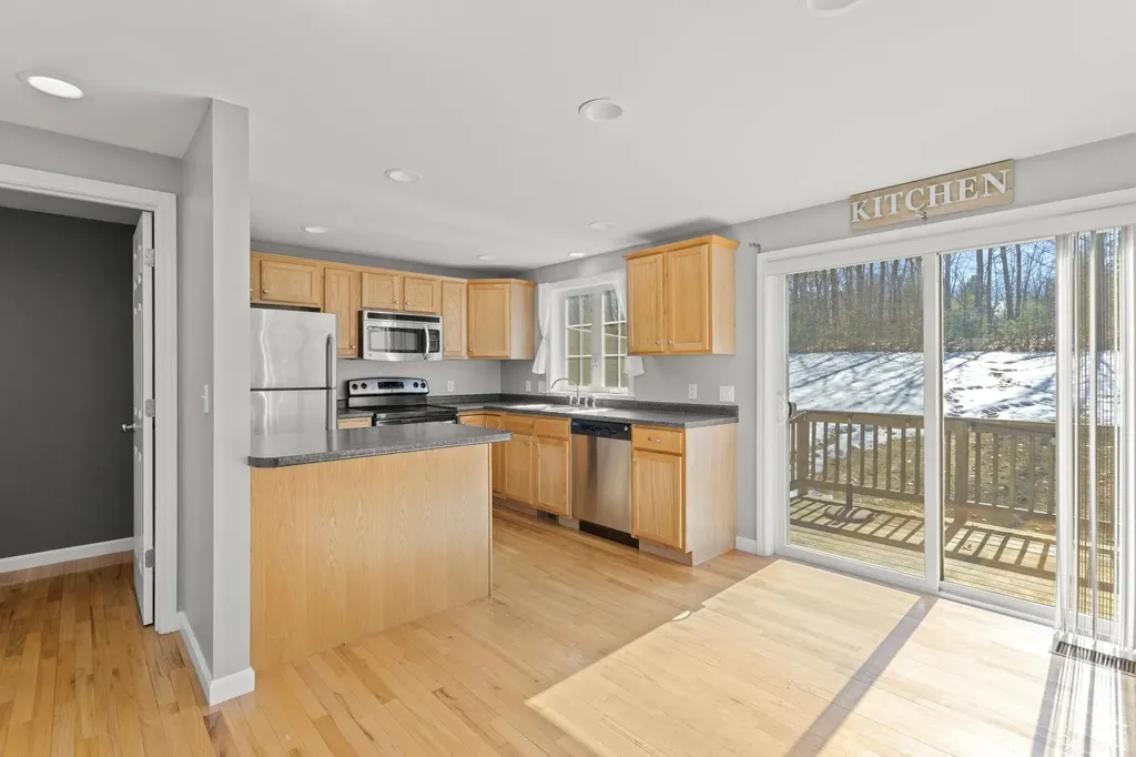 10 Split Rock Drive Rochester NH 03839