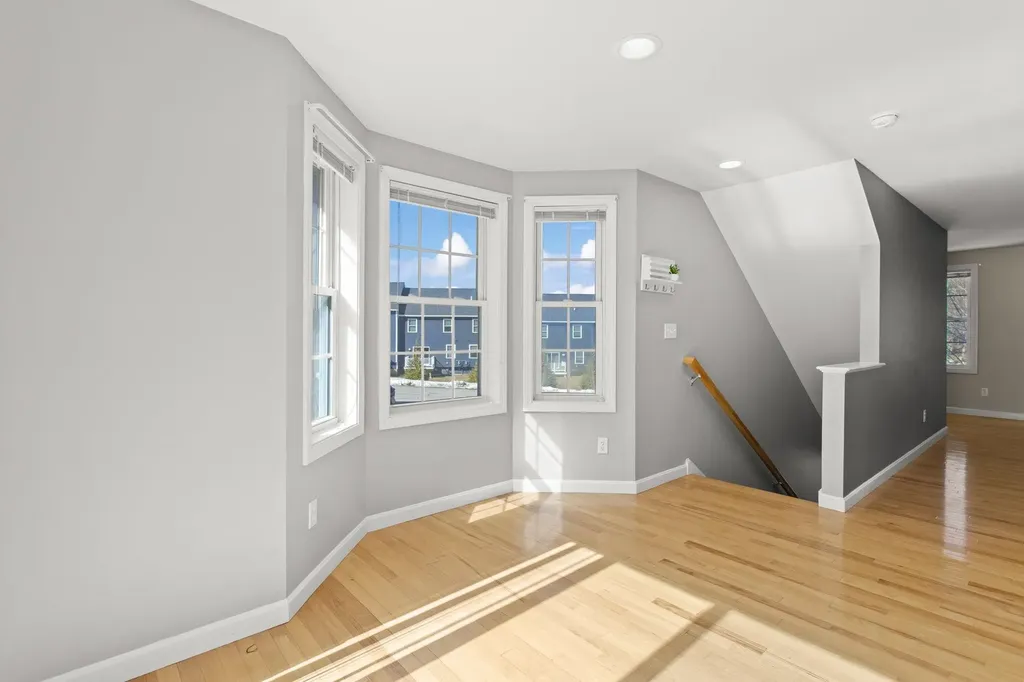 10 Split Rock Drive Rochester NH 03839