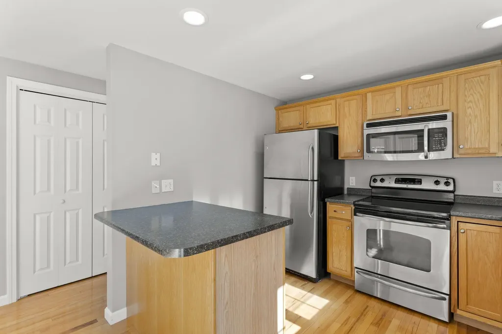 10 Split Rock Drive Rochester NH 03839