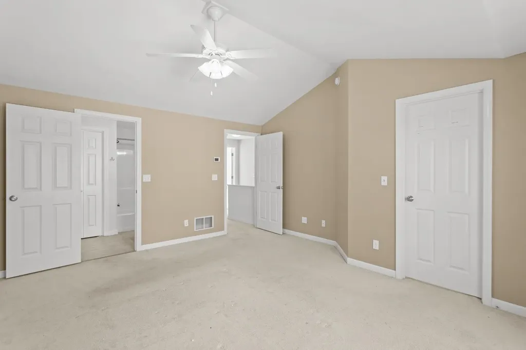 10 Split Rock Drive Rochester NH 03839