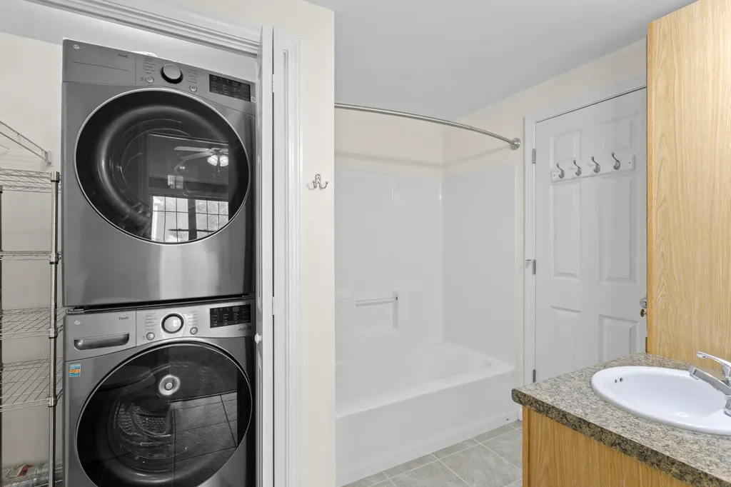 10 Split Rock Drive Rochester NH 03839