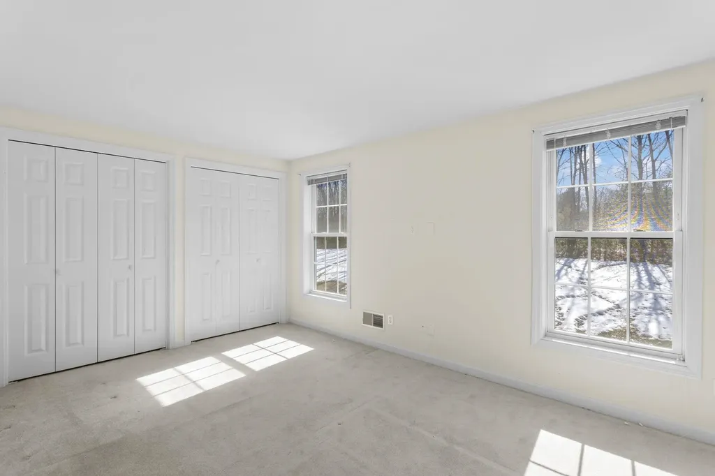 10 Split Rock Drive Rochester NH 03839
