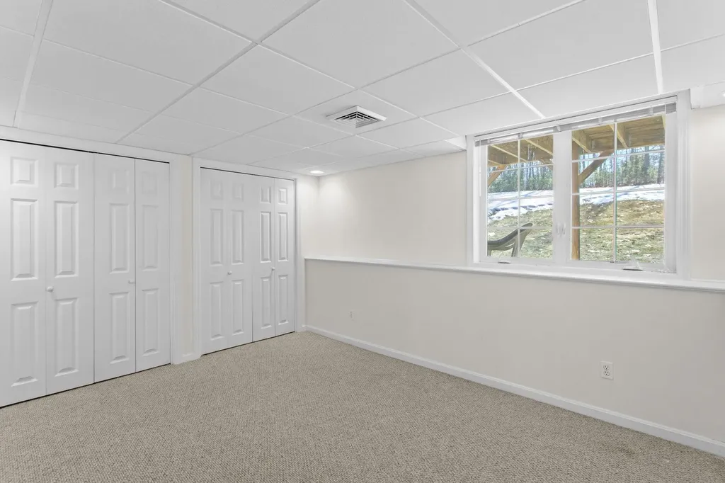 10 Split Rock Drive Rochester NH 03839