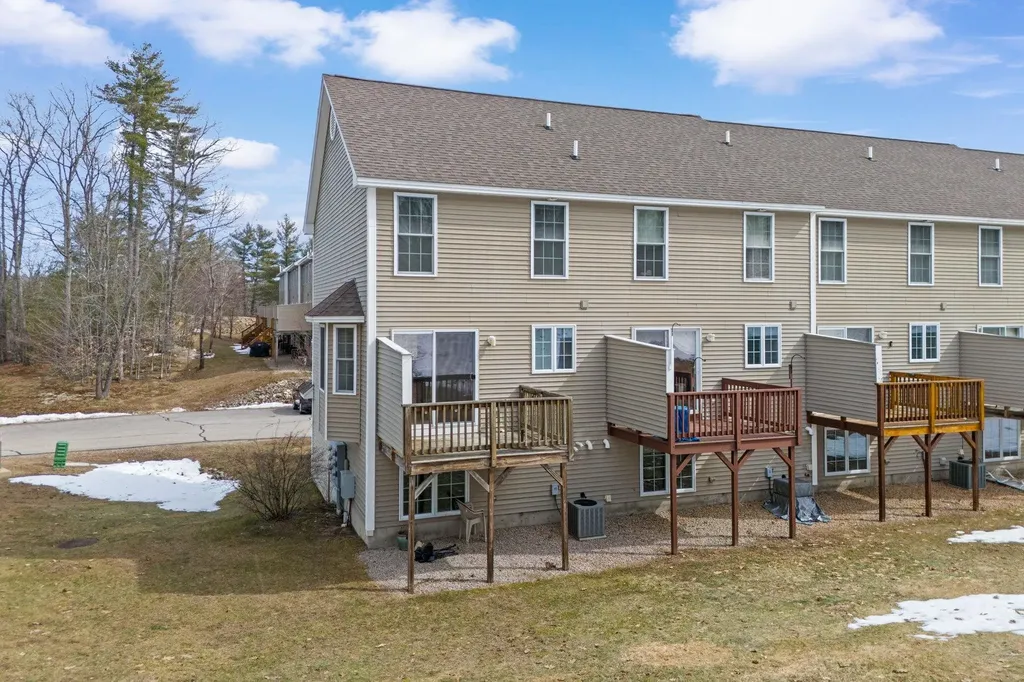 10 Split Rock Drive Rochester NH 03839