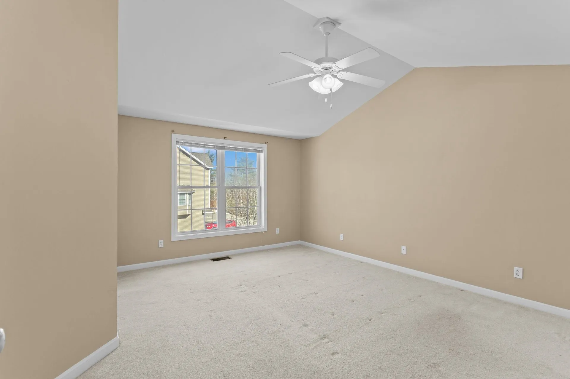 10 Split Rock Drive Rochester NH 03839