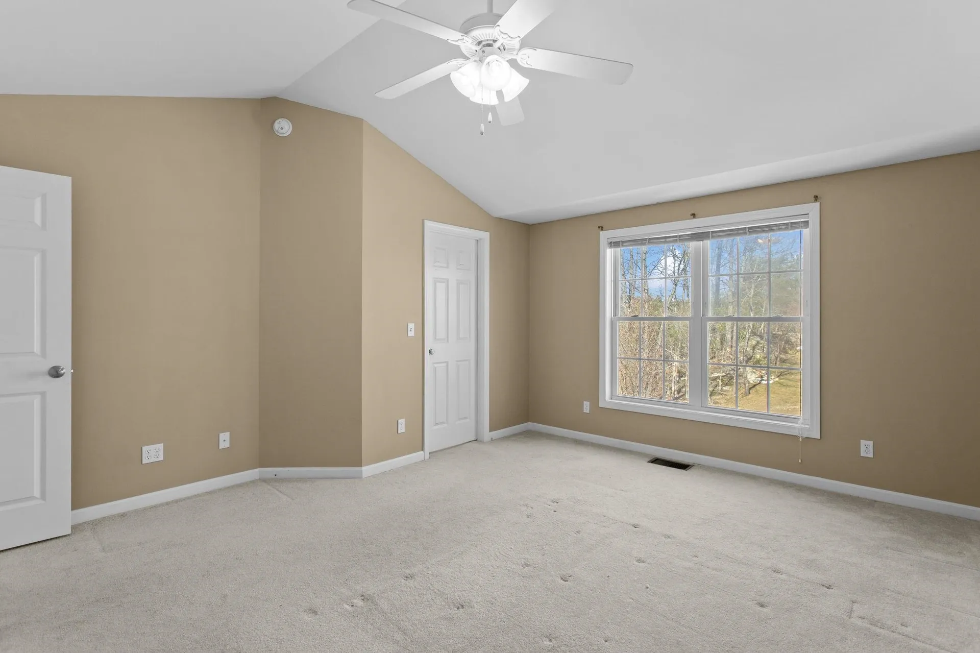 10 Split Rock Drive Rochester NH 03839