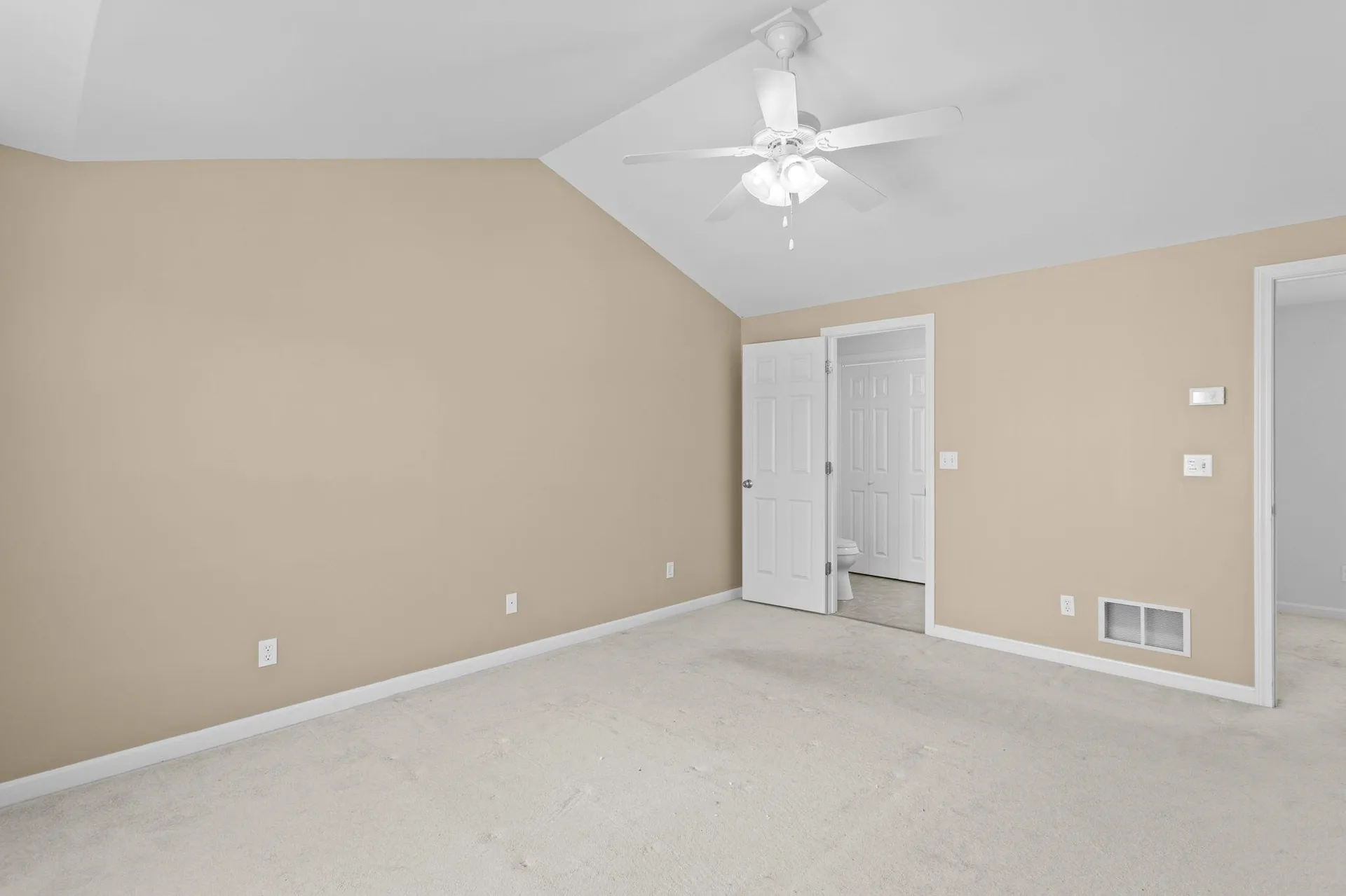 10 Split Rock Drive Rochester NH 03839