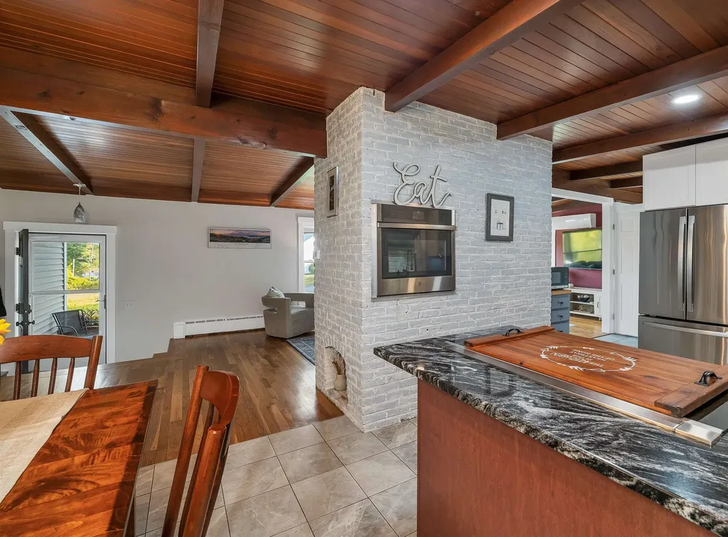 71 Annis Drive Gilford NH 03249