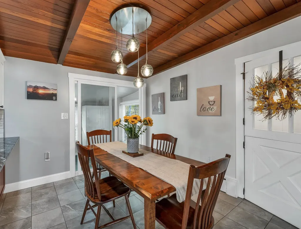 71 Annis Drive Gilford NH 03249