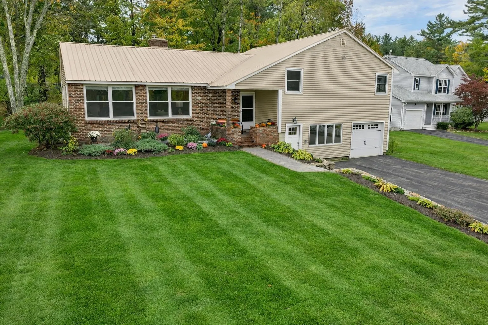 71 Annis Drive Gilford NH 03249