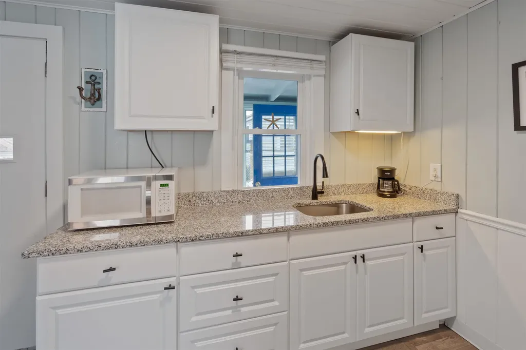 15 Riverview Terrace Hampton NH 03842