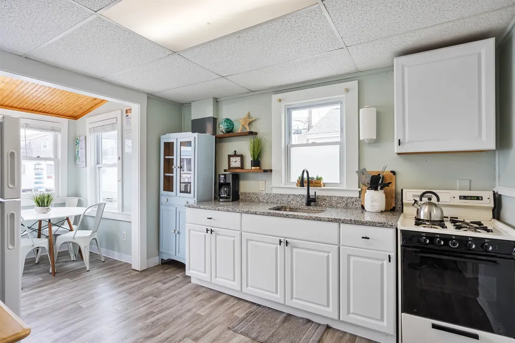 15 Riverview Terrace Hampton NH 03842