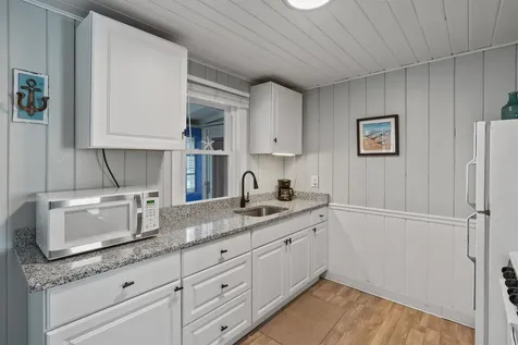 15 Riverview Terrace Hampton NH 03842