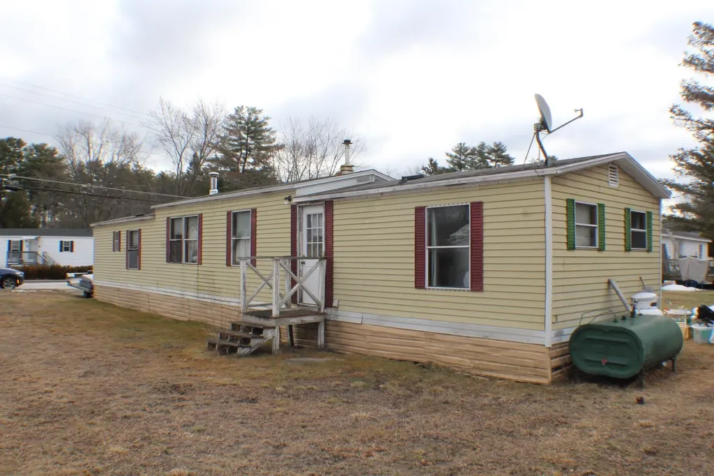 5 Parkwood Drive Allenstown NH 03275