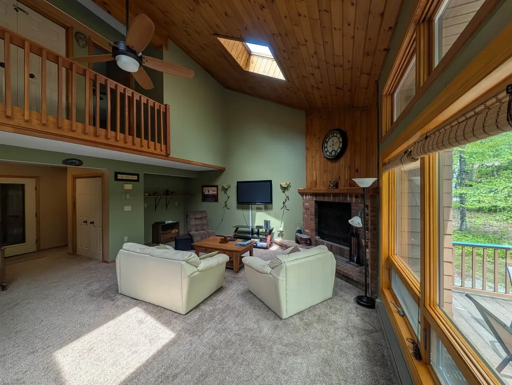 11 Cascade Drive Woodstock NH 03262