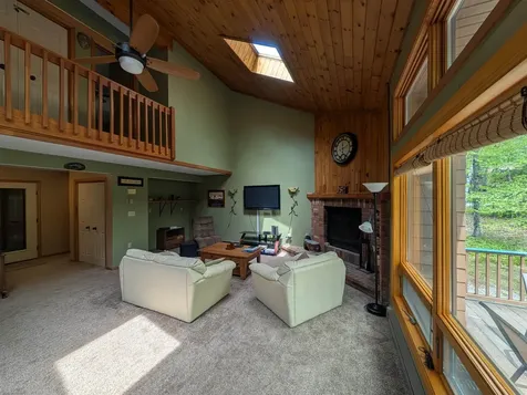 11 Cascade Drive Woodstock NH 03262