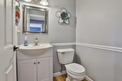 53 Hickory Lane Windham NH 03087