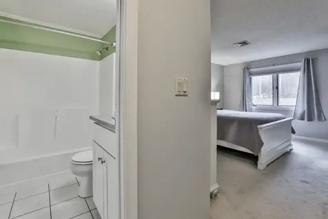 53 Hickory Lane Windham NH 03087