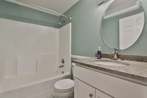 53 Hickory Lane Windham NH 03087