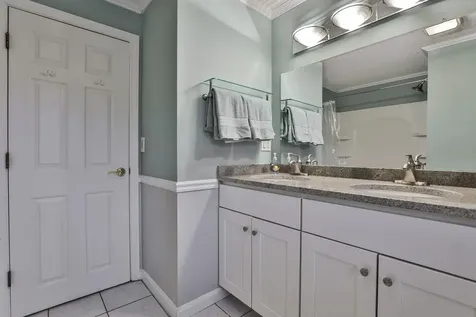 53 Hickory Lane Windham NH 03087