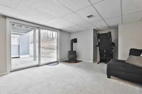 53 Hickory Lane Windham NH 03087