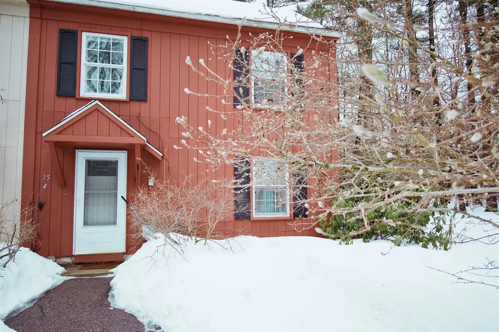 35 Eastern Avenue Barrington NH 03825