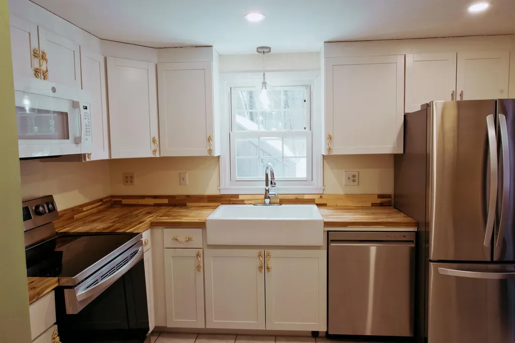 35 Eastern Avenue Barrington NH 03825