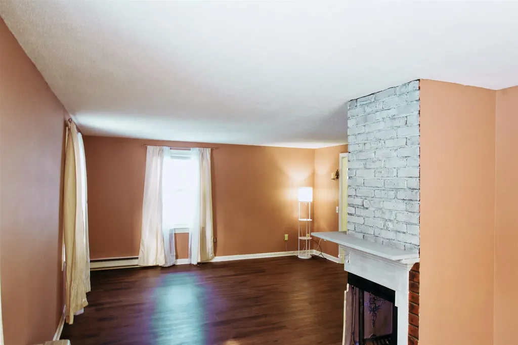 35 Eastern Avenue Barrington NH 03825