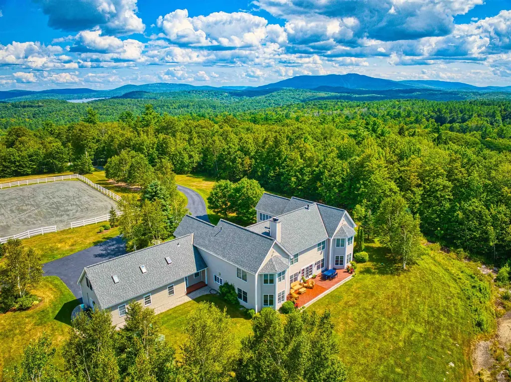 367 North Road Sunapee NH 03782