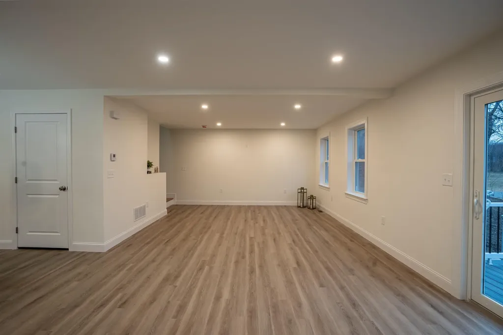 106 Lock Street Nashua NH 03064