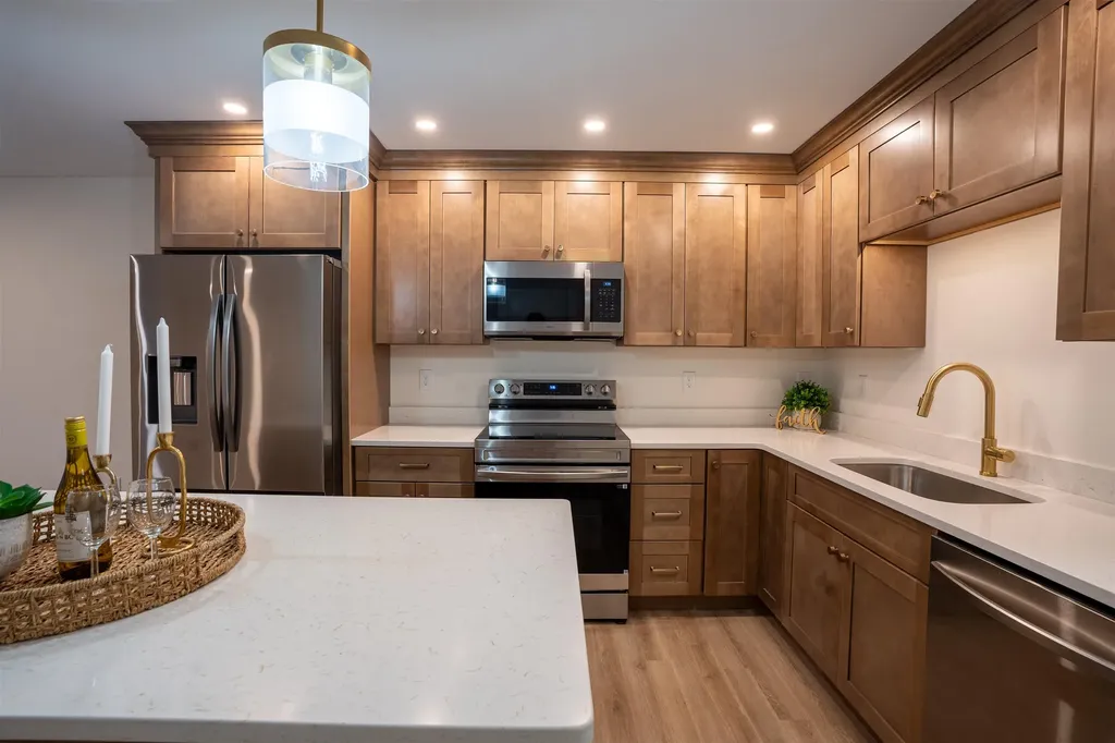 106 Lock Street Nashua NH 03064