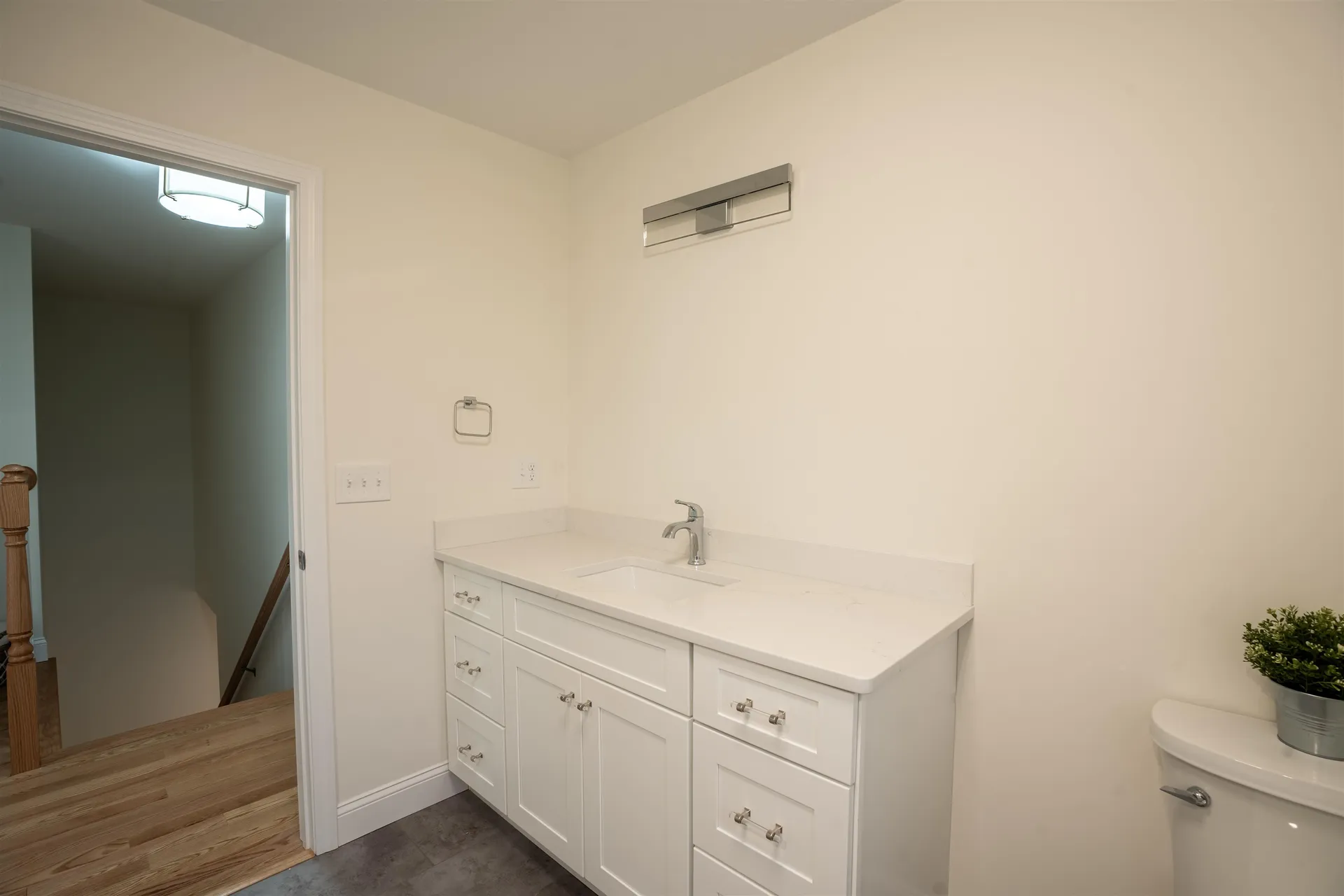 106 Lock Street Nashua NH 03064